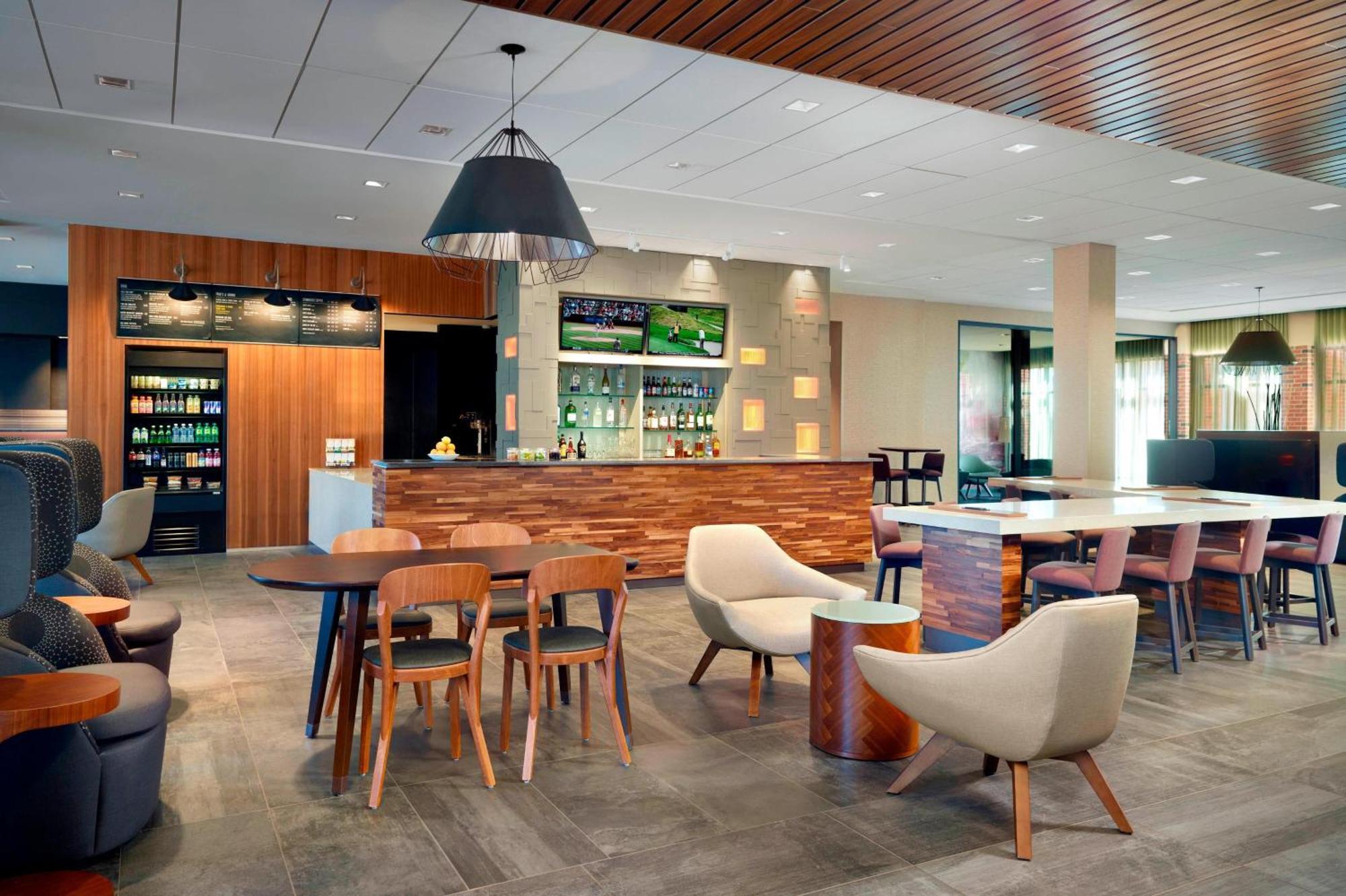 Courtyard By Marriott Lagrange Hotel Ngoại thất bức ảnh